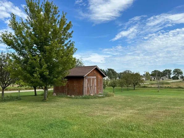 Iowa Street N & N, Doland, SD 57436