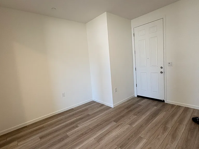 2231 Moscadello St — Photo 31