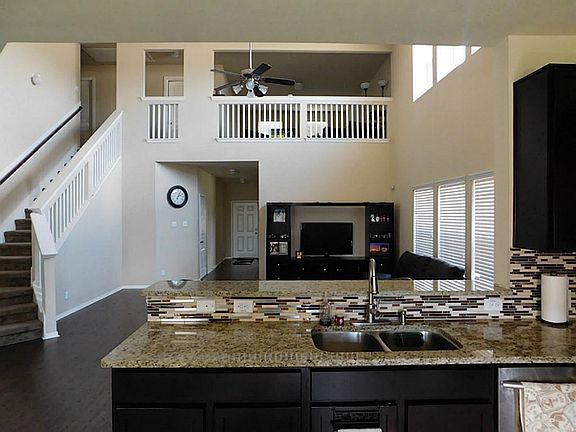 3rd image of 3130 Lauren Oaks Ln