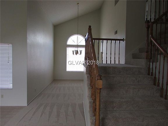 3rd image of 9420 Crown Vista Ln