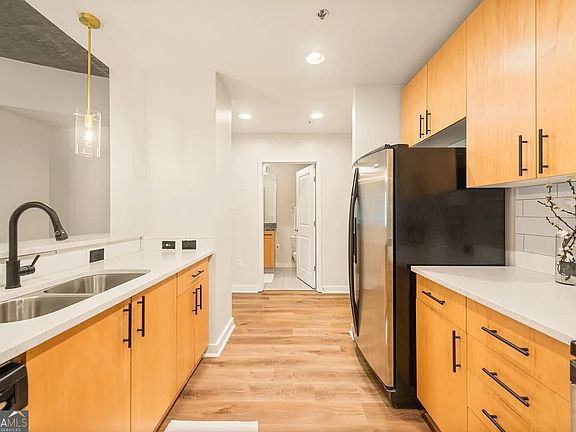 2nd image of 250 Pharr Rd #205