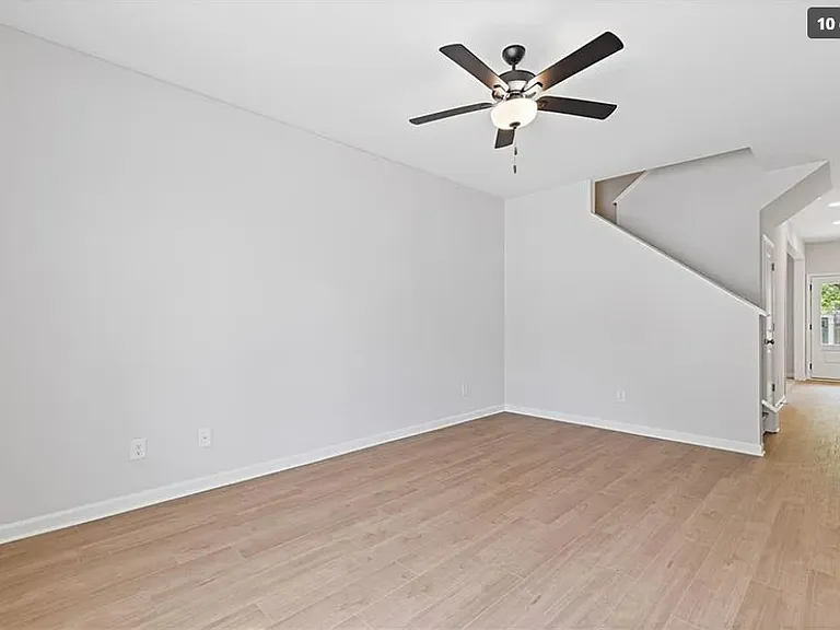 212 Westpark Dr — Photo 9