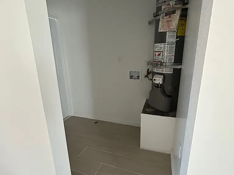 280 S Sadler Ave #2 — Photo 14