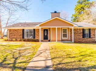 101 Geneva Dr, Daphne, AL 36526