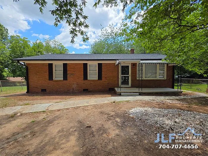 502 Cardinal Ct
