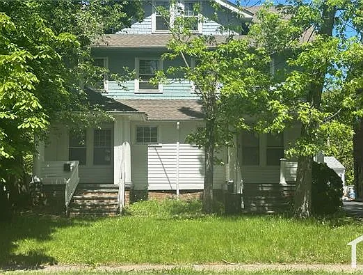 5 bed, $2,500 — Photo 1
