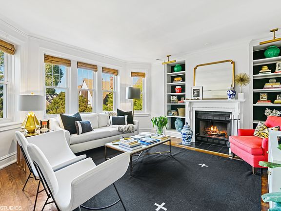 2nd image of 1113 W Lill Ave #3E
