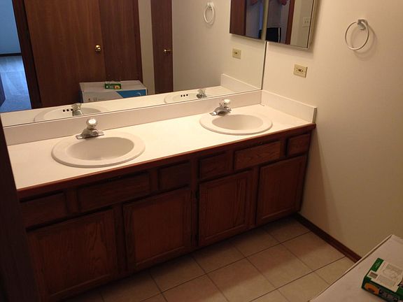 Double Sink Bath