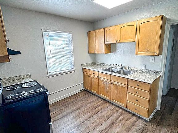 2nd image of 580 N Main St APT 10
