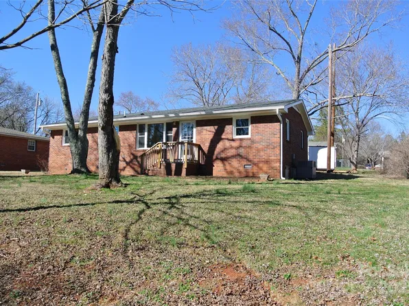 284 Brackett Rd, Forest City, NC 28043