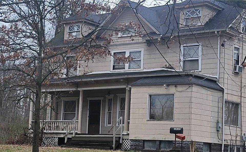 1st image of 1937 Stewart Ave