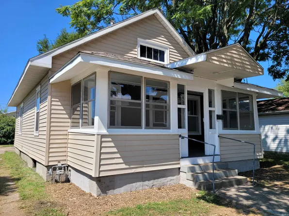 1410 N 4th St, Vincennes, IN 47591