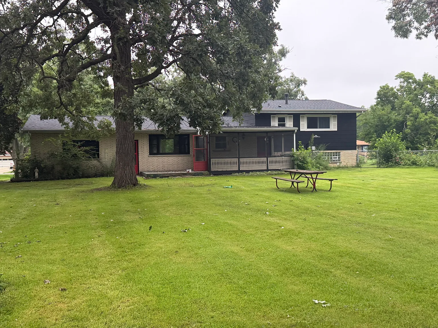 3 bed, 1500 sqft, $3,200 — Photo 4