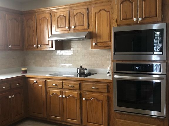 2nd image of 111 N Rienzi Dr