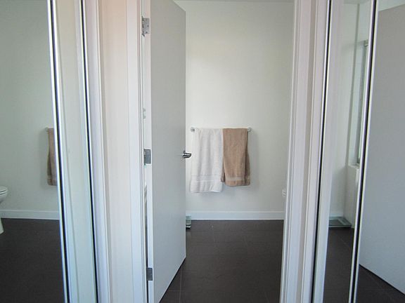 5th image of 525 Santa Monica Blvd #203