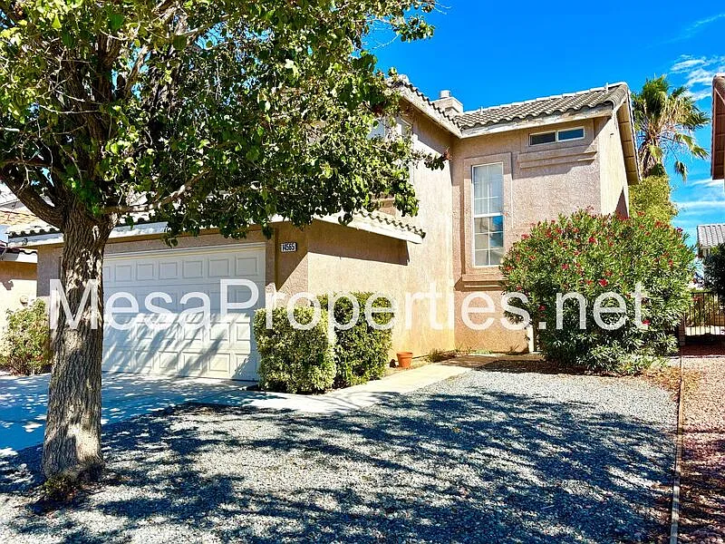 4 bed, 2.5 bath, 1674 sqft, $2,250 — Photo 3