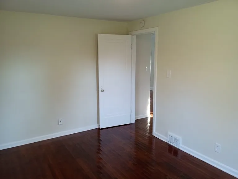 1823 Range Rd — Photo 2