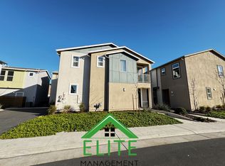 4341 Ocean Ln, Elk Grove, CA