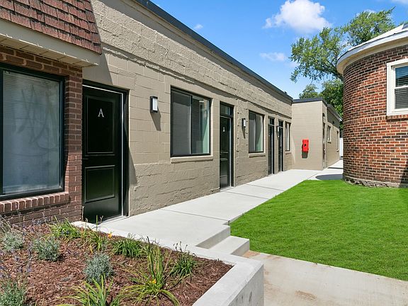 5th image of 315-333 E Eleven Mile Rd #1B-1Ba-500Sqft