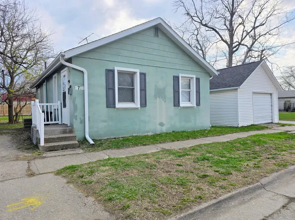 1706 Baker Ave, Muscatine, IA 52761