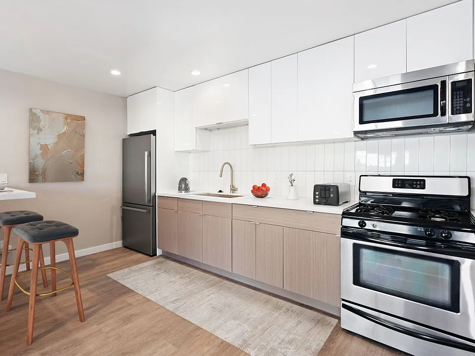6305 Stanley Ave #3