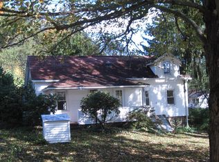 705 Totoket Rd, Northford, CT 06472