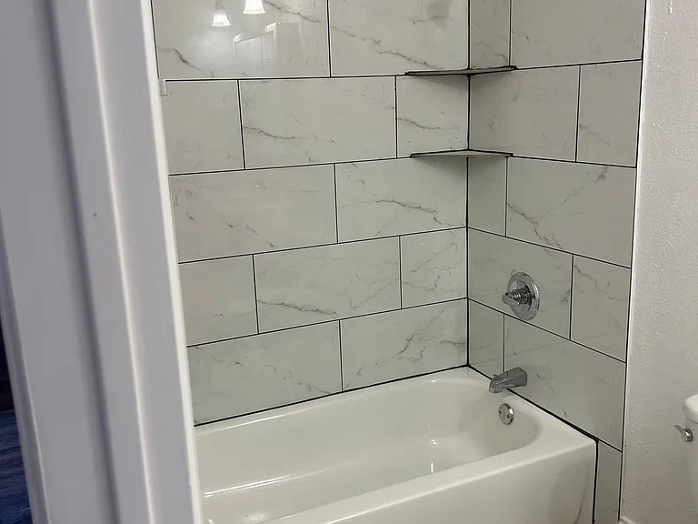 7404 Buttonwood Dr — Photo 10