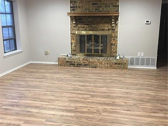 5th image of 307 Ashland Ct