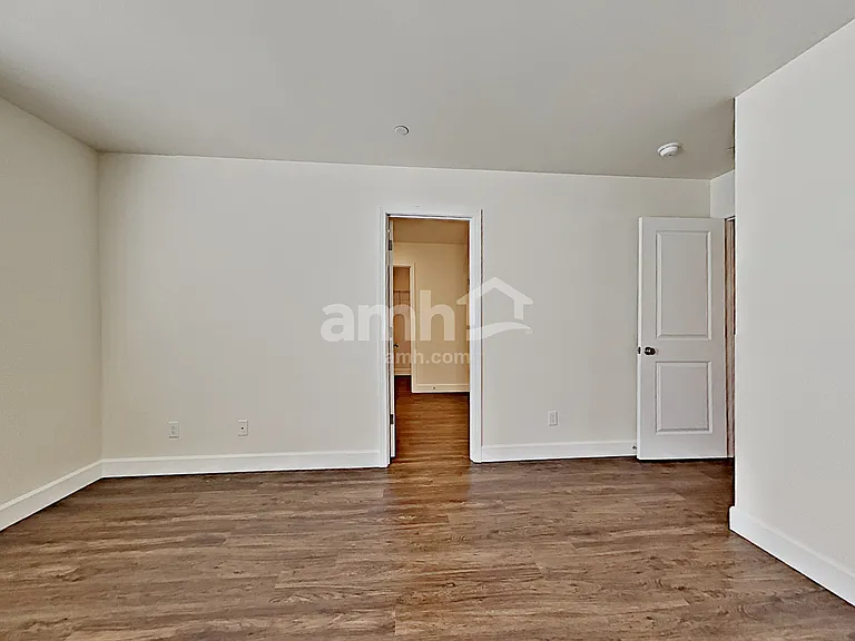 10612 138th St E — Photo 12