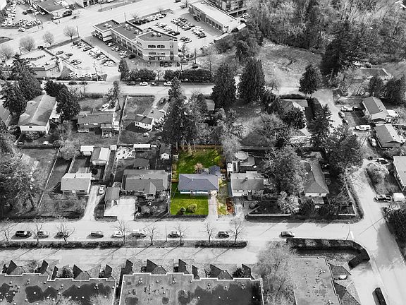 3rd image of 11672 Fulton St