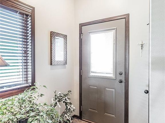 4th image of 709 E El Dorado Ct