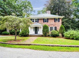 49 Woodleigh Rd, Dedham, MA 02026