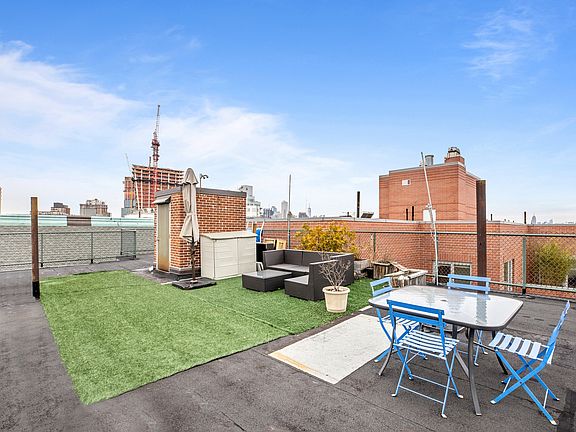 3rd image of 555 Washington Ave APT 4B
