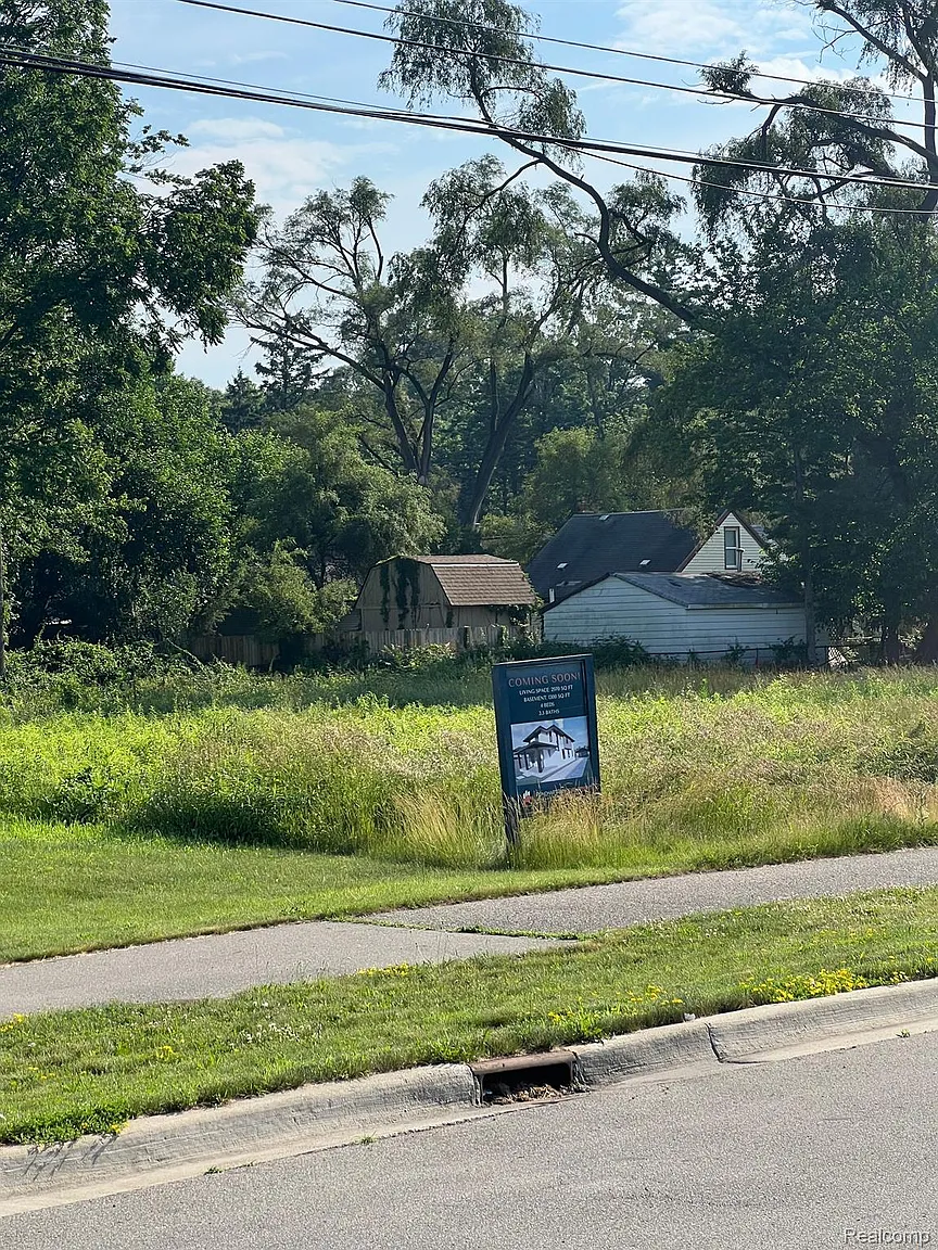 23888 W Nine Mile Rd photo 1