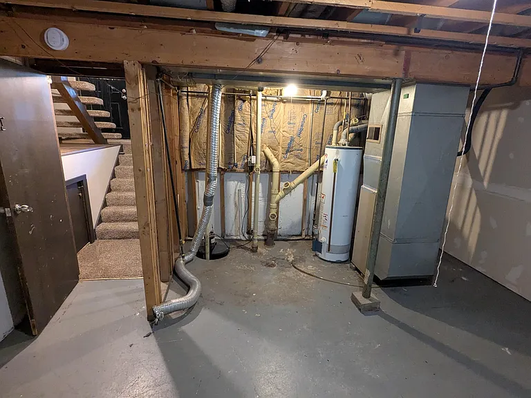 645 Easton Pkwy — Photo 21