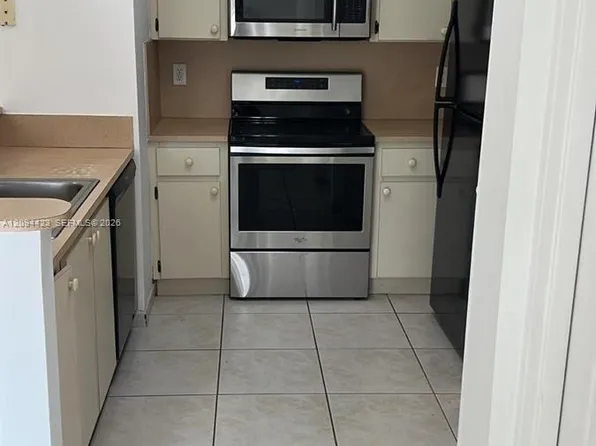 7320 NW 114th Ave APT 206, Doral, FL 33178
