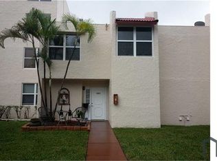 9451 Evergreen Pl, Davie, FL 33324