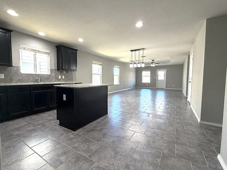 11845 Silver Chase — Photo 7