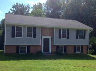 18119 Rogers Clark Blvd, Milford, VA 22514