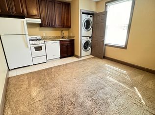 814 S 14th St APT 4, Lincoln, NE 68508