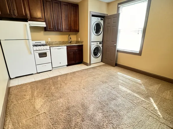 814 S 14th St APT 4, Lincoln, NE 68508