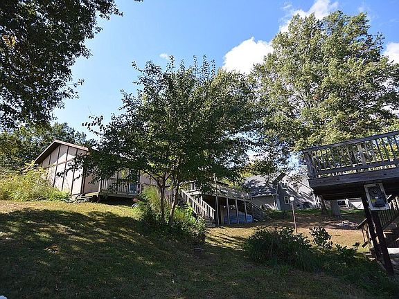 4th image of 13 Armstrong Dr