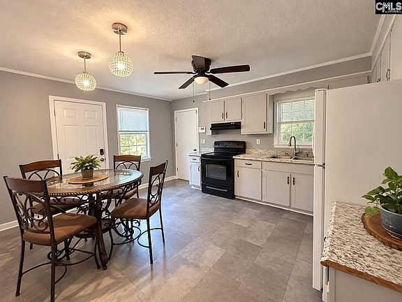 5th image of 943 Sandpiper Ln