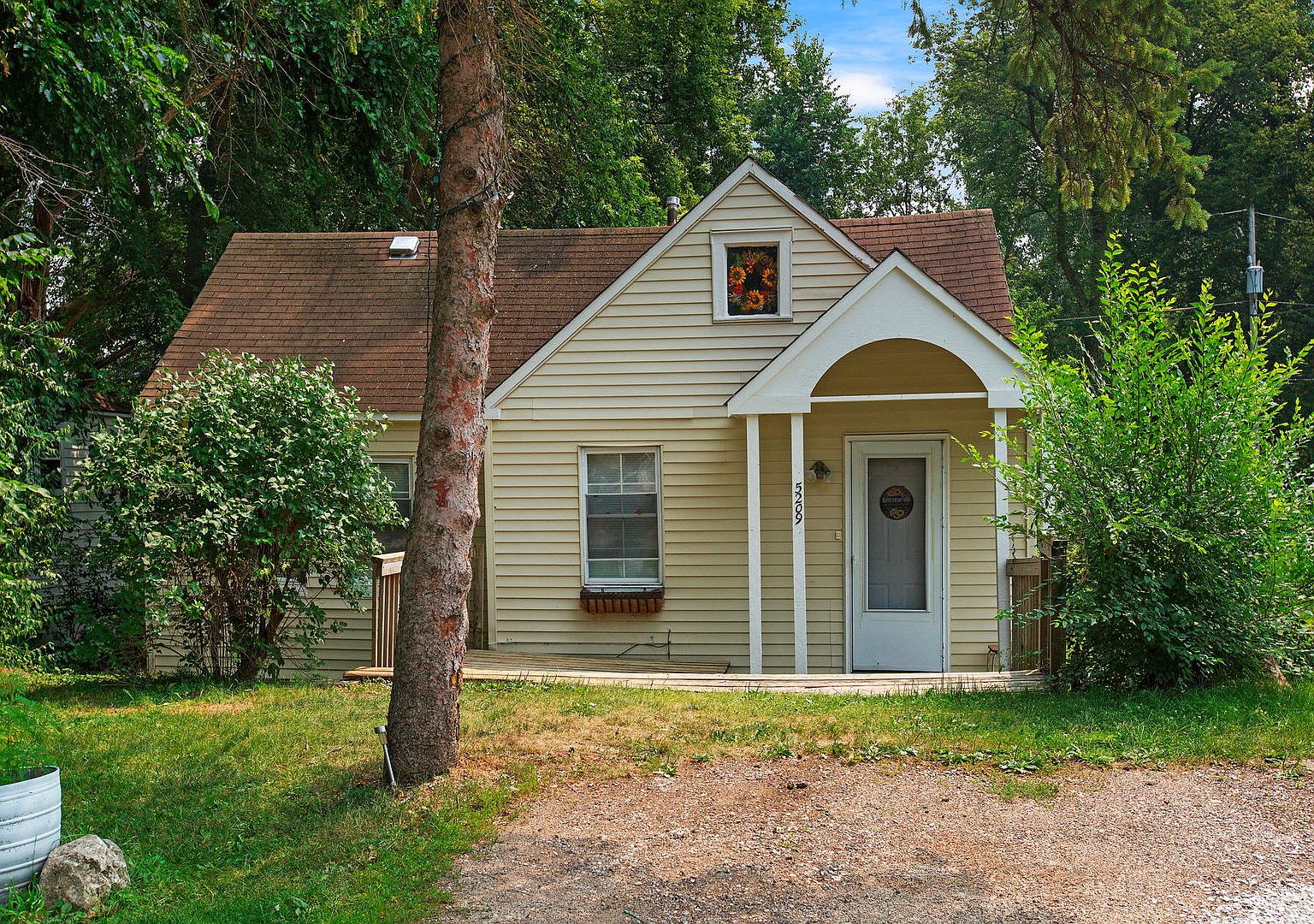 5209 W Orchard Dr, Mccullom Lake, IL 60050 Zillow