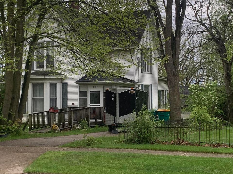 2nd image of 304 E Henry St #18