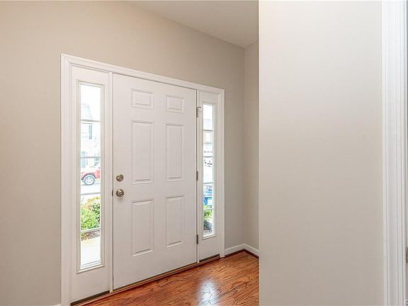 4th image of 7411 Washington Arch Dr