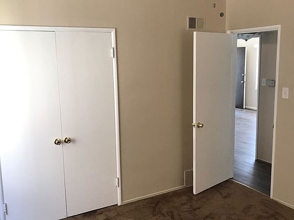3rd image of 115 N Hillcrest Blvd APT 03