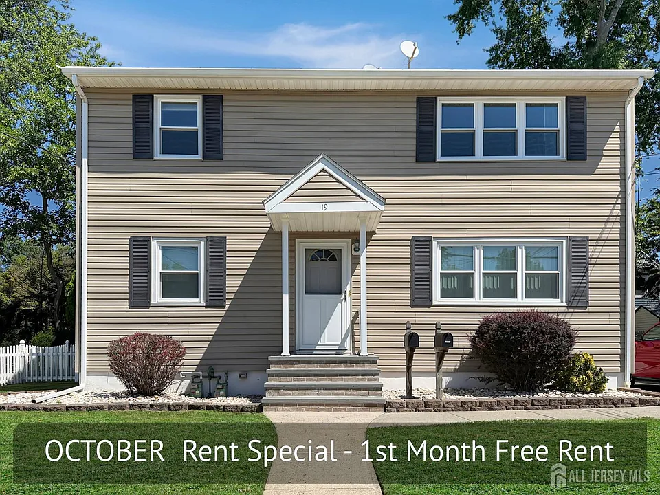 19 Van Buren Ave
