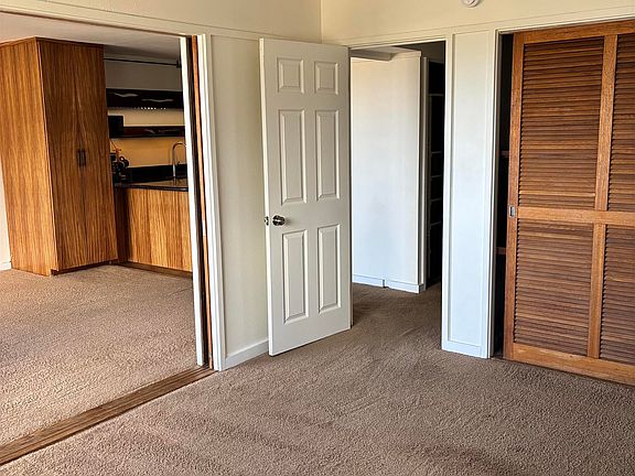 4th image of 2158 Main St APT 504