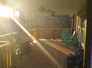 2732 Manning Hollow Rd, Sevierville, TN 37876